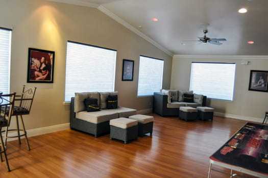 Leghorn Bar - Chicken Ranch Brothel